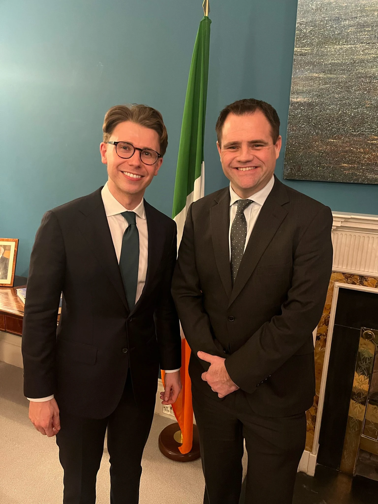 Dale McDermott with Neale Richmond TD, Irish Minister for the Diaspora, in London